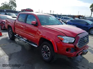 2020 Toyota Tacoma 2WD SR5 with VIN 3TMAZ5CN1LM139635, listed as a IAAI auction lot 41818434 with 72,752 mi miles. Bid and sale history available at carsss.com. Image 1.