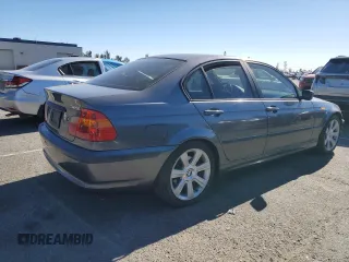 2003 BMW 3 Series 325i with VIN WBAAZ33443PH35523, listed as a Copart auction lot 42237685 with 168,976 mi miles and Salvage Title. Bid and sale history available at carsss.com. Image 3.