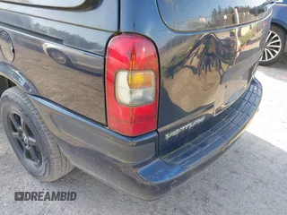 2004 Chevrolet Venture LS with VIN 1GNDX03E54D186404, listed as a IAAI auction lot 42090545 with 221,015 mi miles. Bid and sale history available at carsss.com. Image 6.