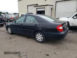 2004 Toyota Camry LE z VIN 4T1BE32KX4U380789, wystawiony jako Copart lot #57142645 z przebiegiem 226 106 mil mil oraz Szkoda całkowita • Salvage title. Historia ofert i sprzedaży dostępna na DreamBid. Obrazek 2.