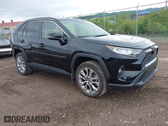 2021 Toyota RAV4 XLE Premium с VIN JTMA1RFV8MD069137, выставлен на аукционе IAAI как лот 42371437 с пробегом 25 602 миль миль и . История ставок и продаж доступна на DreamBid. Изображение 1.