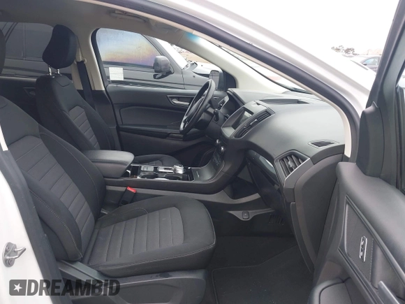 2020 Ford Edge SE z VIN 2FMPK3G92LBB16765, wystawiony jako IAAI lot #42413763 z przebiegiem 99 058 mil mil oraz . Historia ofert i sprzedaży dostępna na DreamBid. Obrazek 5.