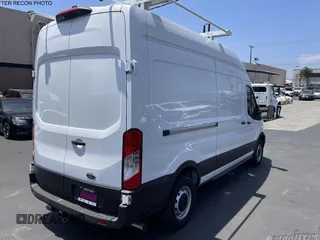 2023 Ford Transit Cargo с VIN 1FTBR1X83PKC01860, выставлен на аукционе IAAI как лот 42568756 с пробегом 41 миль миль и . История ставок и продаж доступна на DreamBid. Изображение 4.