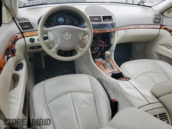 2005 Mercedes-Benz E 500 z VIN WDBUF83J05X166065, wystawiony jako Copart lot #85929754 z przebiegiem 117 199 mil mil oraz Szkoda całkowita • Salvage title. Historia ofert i sprzedaży dostępna na DreamBid. Obrazek 8.