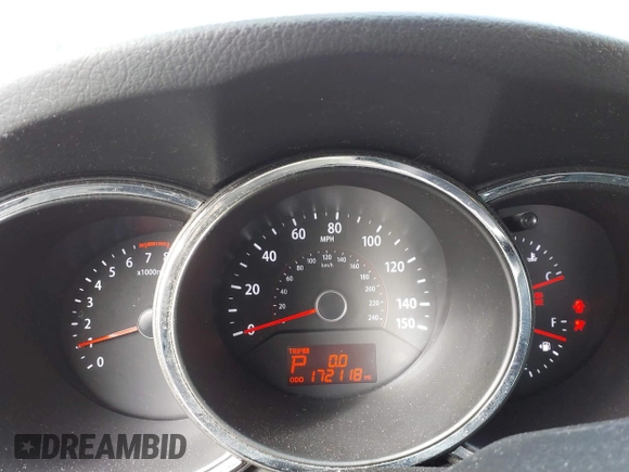 2012 Kia Sorento LX with VIN 5XYKTDA2XCG250013, listed as a IAAI auction lot 41863672 with 172,118 mi miles. Bid and sale history available at carsss.com. Image 7.
