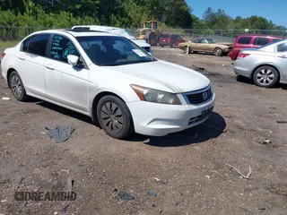 2010 Honda Accord EX-L z VIN 1HGCP2F83AA058151, wystawiony jako IAAI lot #42171116 z przebiegiem 248 476 mil mil oraz . Historia ofert i sprzedaży dostępna na DreamBid. Obrazek 1.