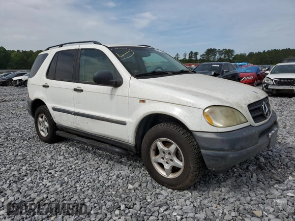 1998 Mercedes-Benz M-Class with VIN 4JGAB54E2WA037776, listed as a Copart auction lot 50512264 with 218,376 mi miles and Clean Title. Bid and sale history available at carsss.com. Image 4.
