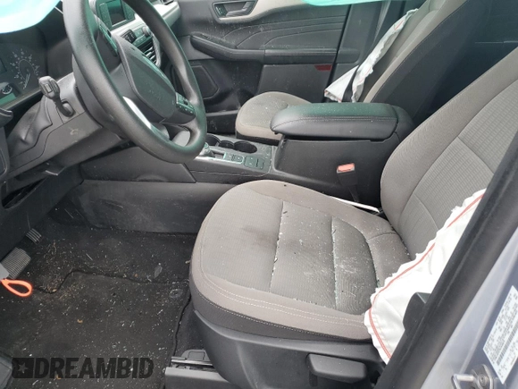 2022 Ford Escape S z VIN 1FMCU0F67NUA59975, wystawiony jako Copart lot #54221615 z przebiegiem Nie podano mil oraz Szkoda całkowita • Salvage title. Historia ofert i sprzedaży dostępna na DreamBid. Obrazek 7.