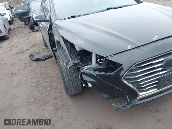 2018 Hyundai Sonata Limited with VIN 5NPE34AF8JH610692, listed as a IAAI auction lot 41503265 with 137,599 mi miles. Bid and sale history available at carsss.com. Image 18.