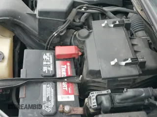 2013 Toyota Sienna XLE AAS with VIN 5TDYK3DC8DS375852, listed as a IAAI auction lot 41519437 with 91,828 mi miles and . Bid and sale history available at DreamBid. Image 19.