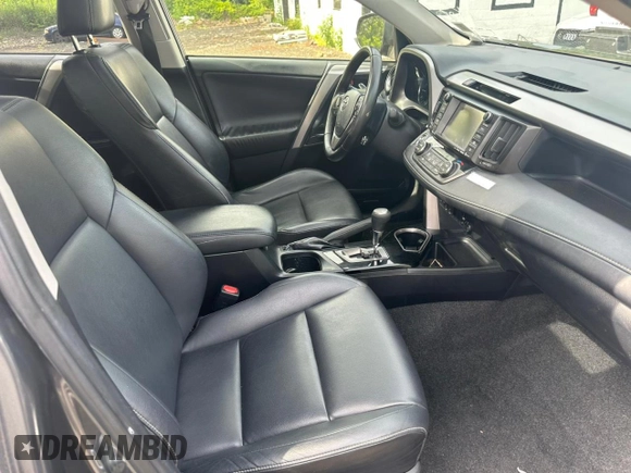 2016 Toyota RAV4 Limited z VIN JTMDFREV5GD182662, wystawiony jako Copart lot #61481295 z przebiegiem 183 840 mil mil oraz Czysty tytuł • Clean title. Historia ofert i sprzedaży dostępna na DreamBid. Obrazek 7.