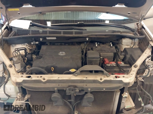 2013 Toyota Sienna LE AAS with VIN 5TDKK3DC8DS359172, listed as a IAAI auction lot 41724930 with 106,488 mi miles. Bid and sale history available at carsss.com. Image 10.