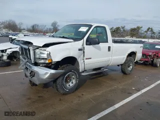 2003 Ford Super Duty F-250 XL with VIN 1FTNF21P73EC63640, listed as a IAAI auction lot 41481581 with 136,396 mi miles. Bid and sale history available at carsss.com. Image 2.