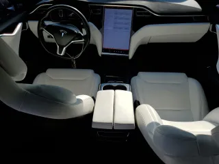 2017 Tesla Model S 60 with VIN 5YJSA1E15HF203248, listed as a Copart auction lot 54923855 with 84,214 mi miles and Salvage title. Bid and sale history available at DreamBid. Image 8.