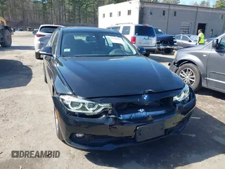2018 BMW 3 Series 320i xDrive with VIN WBA8A3C53JA489544, listed as a IAAI auction lot 41948325 with 68,322 mi miles and . Bid and sale history available at DreamBid. Image 12.