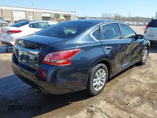 2013 Nissan Altima SV with VIN 1N4AL3APXDN437334, listed as a IAAI auction lot 41877243 with 190,817 mi miles and . Bid and sale history available at carsss.com. Image 4.