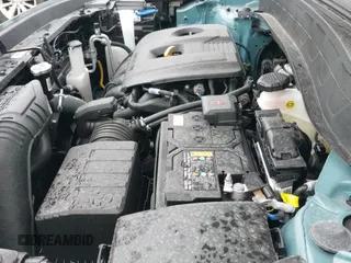 2025 Kia Seltos S z VIN KNDEUCAA8S7781654, wystawiony jako IAAI lot #42727917 z przebiegiem 1 734 mil mil oraz . Historia ofert i sprzedaży dostępna na DreamBid. Obrazek 20.
