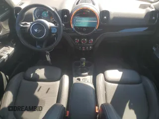 2023 MINI Countryman Cooper S with VIN WMZ83BR06P3P73590, listed as a Copart auction lot 52183235 with 22,108 mi miles and Salvage title. Bid and sale history available at DreamBid. Image 8.