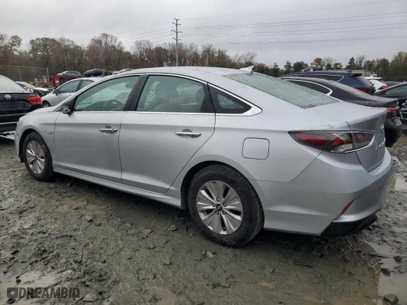 2019 Hyundai Sonata Hybrid SE with VIN KMHE24L32KA090533, listed as a Copart auction lot 80529394 with 45,451 mi miles and Salvage Title. Bid and sale history available at carsss.com. Image 2.