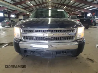 2008 Chevrolet Silverado 1500 LTZ with VIN 1GCEK19088Z220504, listed as a Copart auction lot 42056945 with 196,584 mi miles and Clean Title. Bid and sale history available at carsss.com. Image 5.