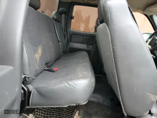 2006 Chevrolet Silverado 1500 LS with VIN 1GCEC19X86Z137517, listed as a Copart auction lot 82598584 with 170,142 mi miles and Salvage Title. Bid and sale history available at carsss.com. Image 10.