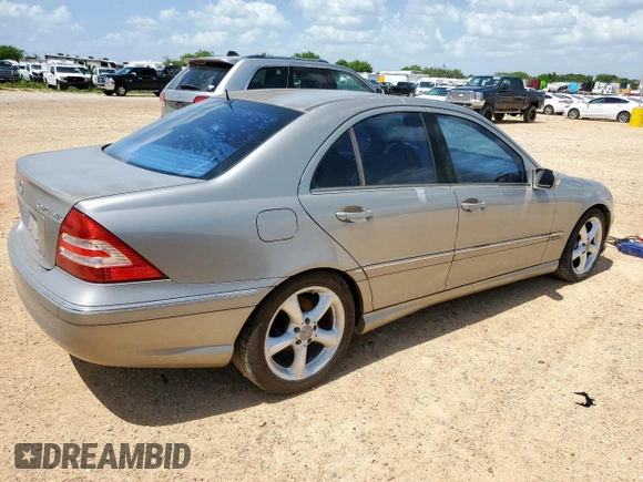 2005 Mercedes-Benz C 230 Kompressor z VIN WDBRF40J65A755885, wystawiony jako Copart lot #62019525 z przebiegiem 112 438 mil mil oraz Szkoda całkowita • Salvage title. Historia ofert i sprzedaży dostępna na DreamBid. Obrazek 3.