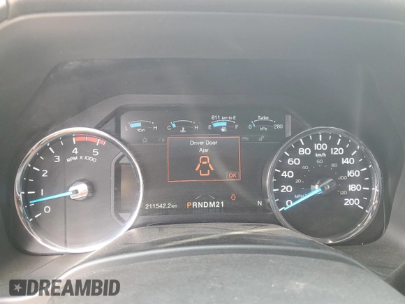 2018 Ford F-350 XL z VIN 1FT8W3BT1JEB01191, wystawiony jako Copart lot #61360815 z przebiegiem 211 542 mil mil oraz Czysty tytuł • Clean title. Historia ofert i sprzedaży dostępna na DreamBid. Obrazek 9.