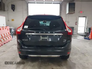 2015 Volvo XC60 T5 z VIN YV4612RK5F2632557, wystawiony jako IAAI lot #42257821 z przebiegiem 151 372 mil mil oraz . Historia ofert i sprzedaży dostępna na DreamBid. Obrazek 16.