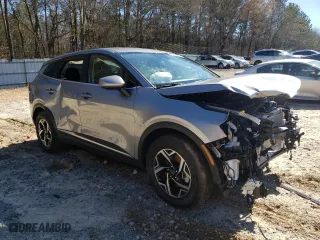 2025 Kia Sportage LX with VIN KNDPU3DF8S7340252, listed as a Copart auction lot 45231295 with 3,325 mi miles and Salvage Title. Bid and sale history available at carsss.com. Image 4.
