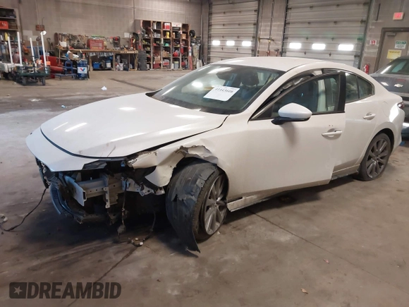 2019 Mazda 3 w/Select with VIN 3MZBPAAL3KM105342, listed as a IAAI auction lot 41443608 with 68,038 mi miles. Bid and sale history available at carsss.com. Image 17.