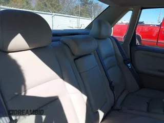 1999 Volvo S70 z VIN YV1LS56D4X2567657, wystawiony jako IAAI lot #41383089 z przebiegiem Nie podano mil oraz . Historia ofert i sprzedaży dostępna na DreamBid. Obrazek 8.