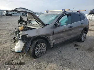 2019 Jeep Cherokee Latitude с VIN 1C4PJLCX1KD131651, выставлен на аукционе Copart как лот 87386804 с пробегом Не указан миль и Списание • Salvage title. История ставок и продаж доступна на DreamBid. Изображение 1.
