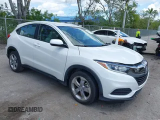 2021 Honda HR-V LX with VIN 3CZRU5H33MM728433, listed as a IAAI auction lot 42077620 with 34,861 mi miles. Bid and sale history available at carsss.com. Image 1.