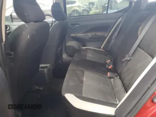 2022 Nissan Versa SV z VIN 3N1CN8EV1NL840111, wystawiony jako Copart lot #55057715 z przebiegiem 65 787 mil mil oraz Czysty tytuł • Clean title. Historia ofert i sprzedaży dostępna na DreamBid. Obrazek 10.