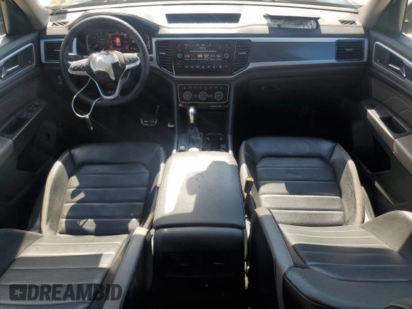 2022 Volkswagen Atlas SEL Premium R-Line with VIN 1V2FR2CA0NC532689, listed as a Copart auction lot 61580755 with 62,614 mi miles and Salvage title. Bid and sale history available at DreamBid. Image 8.