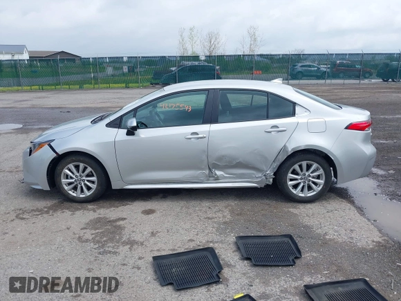 2025 Toyota Corolla LE z VIN 5YFB4MDE0SP241530, wystawiony jako IAAI lot #42175543 z przebiegiem 3222 mil mil oraz . Historia ofert i sprzedaży dostępna na DreamBid. Obrazek 14.