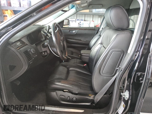 2008 Cadillac DTS Professional 1SH z VIN 1GEEH00Y08U500482, wystawiony jako Copart lot #48174095 z przebiegiem 44 557 mil mil oraz Tytuł czysty. Historia ofert i sprzedaży dostępna na DreamBid. Obrazek 7.
