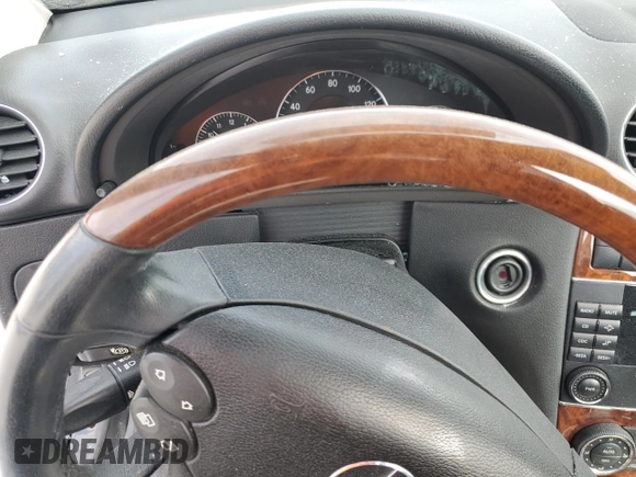 2009 Mercedes-Benz CLK 350 with VIN WDBTK56F29T104192, listed as a Copart auction lot 81130764 with Not Provided miles and Salvage Title. Bid and sale history available at DreamBid. Image 9.