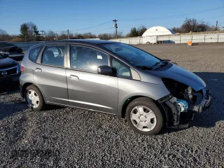 2013 Honda Fit with VIN JHMGE8H39DC060147, listed as a Copart auction lot 47957915 with 72,484 mi miles and Salvage Title. Bid and sale history available at carsss.com. Image 4.