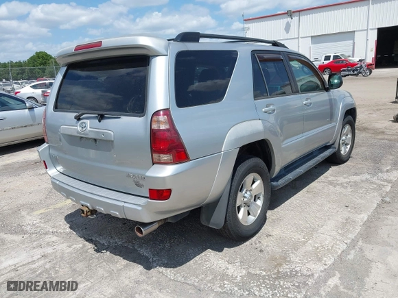 2005 Toyota 4Runner SR5 with VIN JTEBU14R150056589, listed as a IAAI auction lot 42077670 with 115,900 mi miles. Bid and sale history available at carsss.com. Image 4.