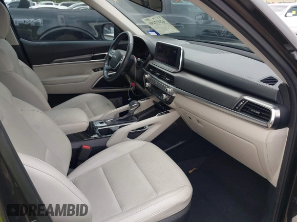 2022 Kia Telluride S with VIN 5XYP64HC3NG256251, listed as a IAAI auction lot 42077499 with 61,402 mi miles and . Bid and sale history available at DreamBid. Image 5.
