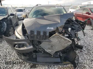 2016 Jeep Cherokee 75th Anniversary с VIN 1C4PJLCB9GW377119, выставлен на аукционе Copart как лот 49912325 с пробегом 147 919 миль миль и Списание • Salvage title. История ставок и продаж доступна на DreamBid. Изображение 5.