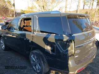 2023 Ford Expedition z VIN 1FMJU1N86PEA24308, wystawiony jako IAAI lot #41042544 z przebiegiem Nie podano mil oraz . Historia ofert i sprzedaży dostępna na DreamBid. Obrazek 14.