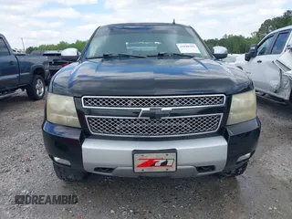 2007 Chevrolet Tahoe LT z VIN 1GNFK13097R388333, wystawiony jako IAAI lot #41948201 z przebiegiem 253 972 mil mil oraz . Historia ofert i sprzedaży dostępna na DreamBid. Obrazek 12.