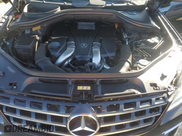 2013 Mercedes-Benz M 550 z VIN 4JGDA7DB5DA123047, wystawiony jako Copart lot #47560495 z przebiegiem 147 985 mil mil oraz Czysty tytuł • Clean title. Historia ofert i sprzedaży dostępna na DreamBid. Obrazek 12.