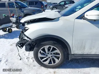 2015 Nissan Rogue SL with VIN 5N1AT2MV0FC791503, listed as a IAAI auction lot 41622888 with 110,792 mi miles. Bid and sale history available at carsss.com. Image 19.