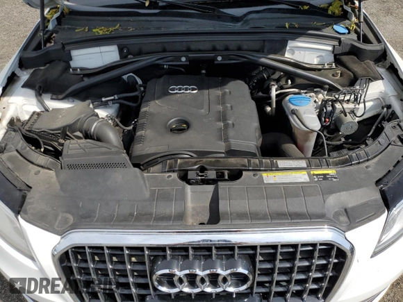 2014 Audi Q5 Premium Plus with VIN WA1LFAFP2EA098627, listed as a Copart auction lot 53249185 with 225,246 mi miles and Salvage Title. Bid and sale history available at carsss.com. Image 12.