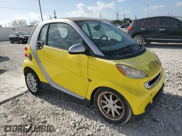 2008 Smart fortwo Pure z VIN WMEEJ31X28K207457, wystawiony jako Copart lot #54241405 z przebiegiem 25 981 mil mil oraz Tytuł czysty. Historia ofert i sprzedaży dostępna na DreamBid. Obrazek 4.