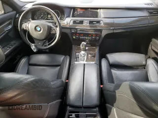 2015 BMW 7 Series 750i xDrive с VIN WBAYB6C50FD225492, выставлен на аукционе Copart как лот 50018225 с пробегом 76 059 миль миль и Списание • Salvage title. История ставок и продаж доступна на DreamBid. Изображение 8.