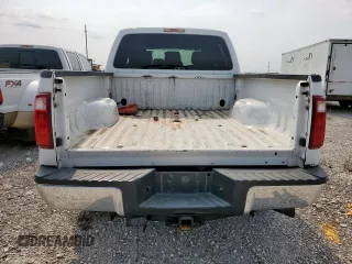 2016 Ford F-250 Lariat z VIN 1FT7W2BTXGEC52786, wystawiony jako Copart lot #57510955 z przebiegiem 599 095 mil mil oraz Czysty tytuł • Clean title. Historia ofert i sprzedaży dostępna na DreamBid. Obrazek 6.